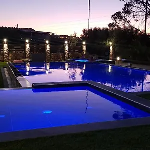 https://orion-eco-suites.rethymnohotels.net