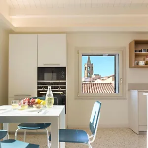  Apartment Centro Storico, Esclusivo, 4' Piano Senza Ascensore