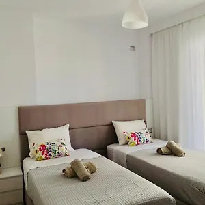 https://sea-and-sun-apartments.albaniahotels.org