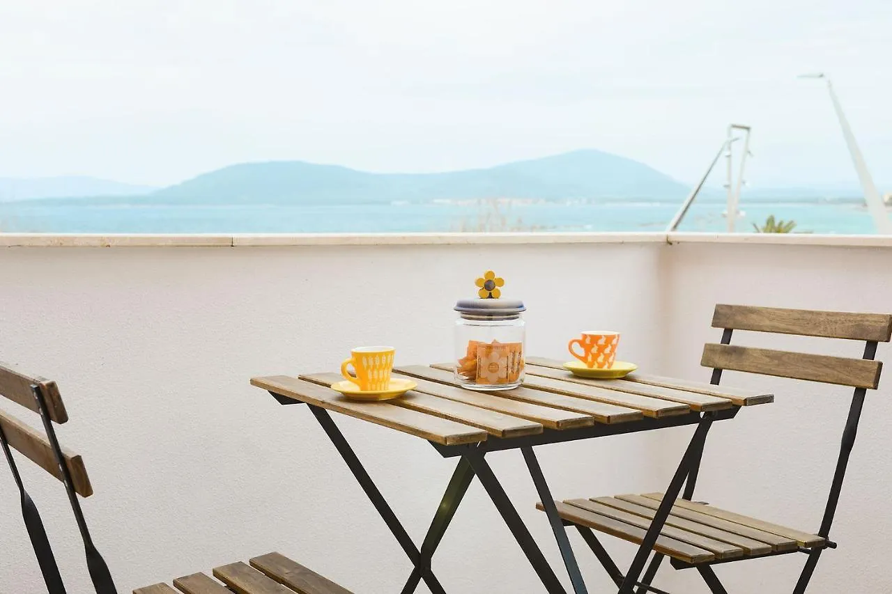 Giosuero Beach Alghero 0*,  Italien