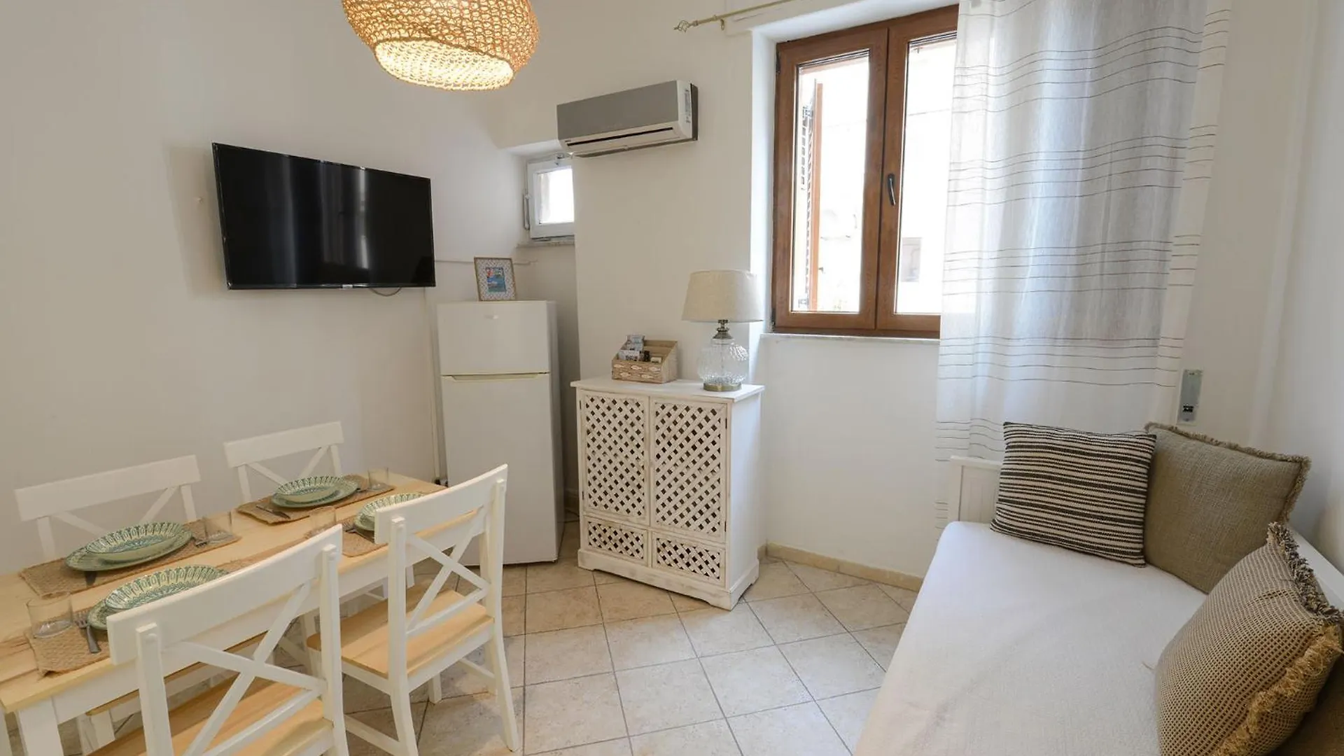 Giosuero Beach Alghero 0*,